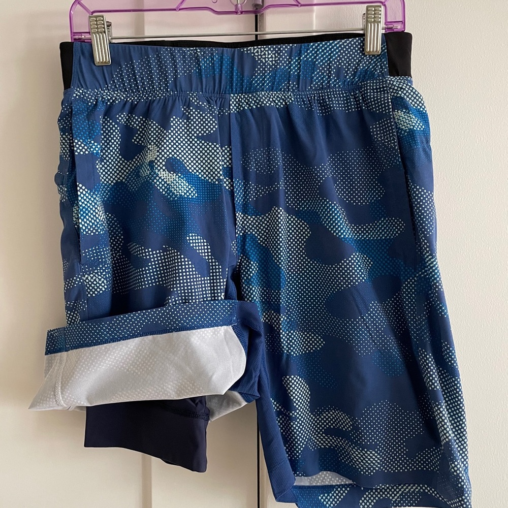 Lululemon ABC shorts w/ luxe liner